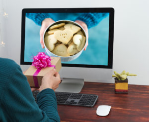 6 Tips for Hosting a Virtual Christmas Party