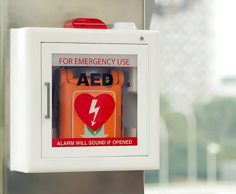 Defibrillator/AED in workplace