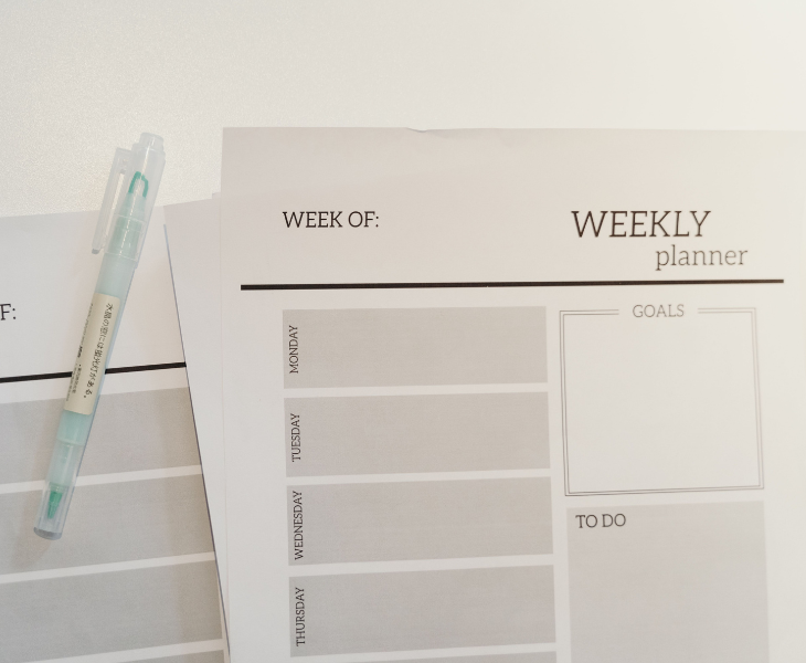 Planners may vary in design because of their purposes, but there are key features one can check out to get the best tool.